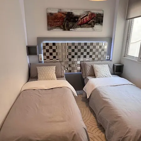 Sea & Sky Penthouse Daire *